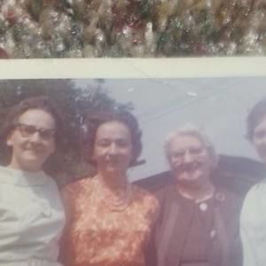 Meet your Posher, Carol